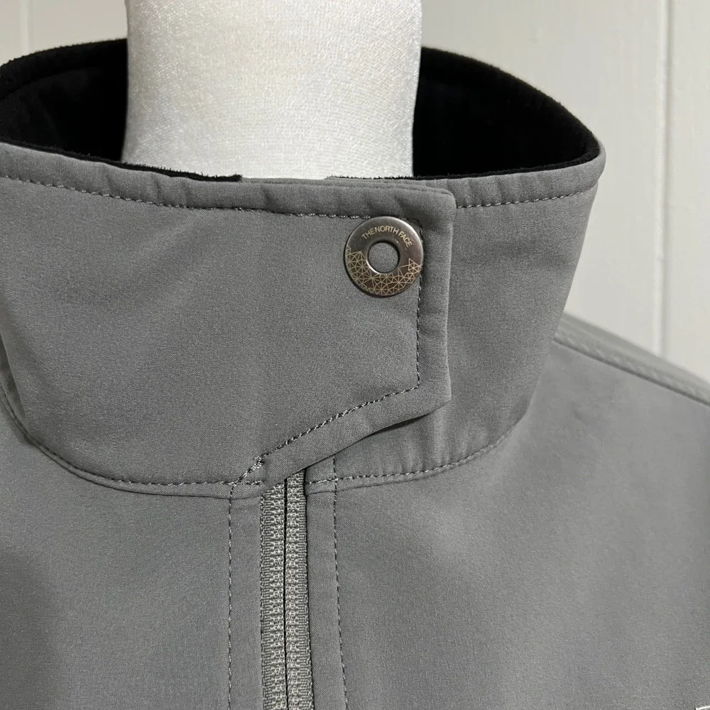 The North Face Softshell Jacket Women's M Gray Zip Up Water Resistant Apex‎